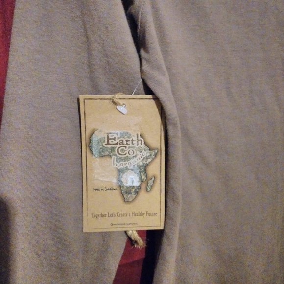 Earth Co. b.Organic WOMEN Shirt LONG Sleeve Made in *Switzerland Size M NWT - Picture 3 of 7